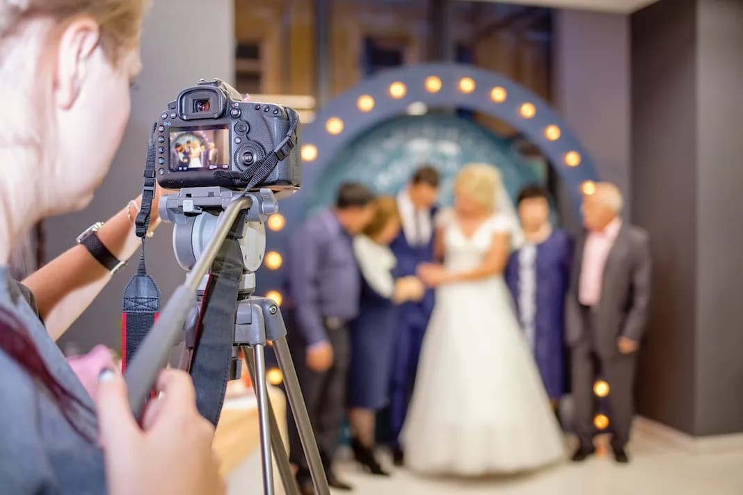 Wedding photographer Specializing in Elegant Coastal Wedding
