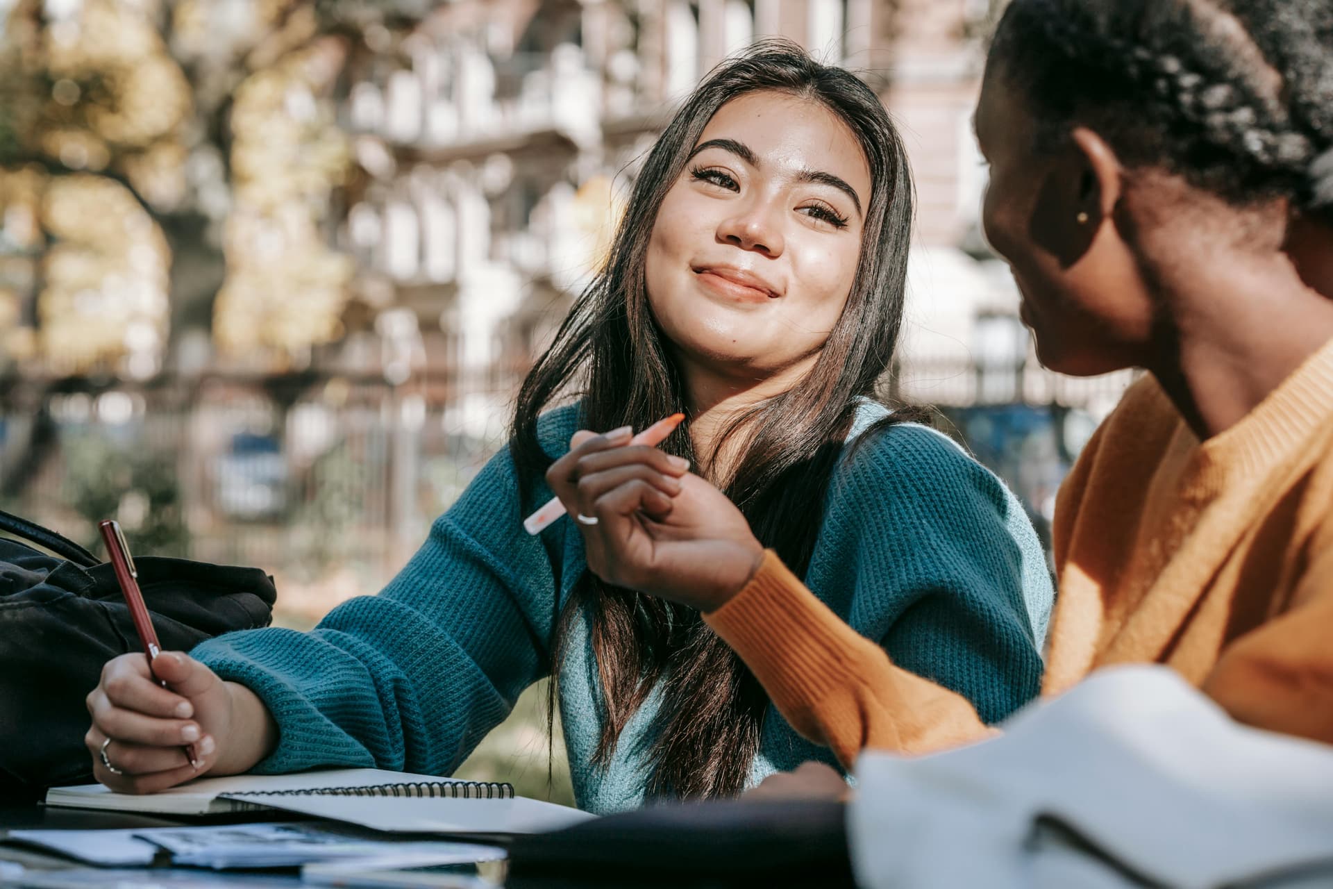 How to Help a College Freshman Beat Homesickness