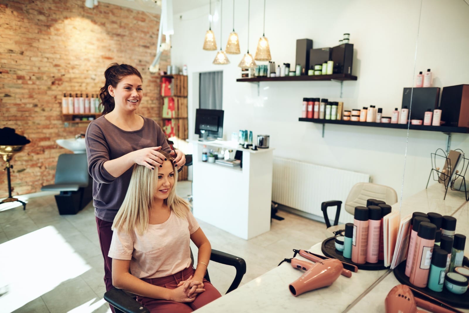 Hair dryer for fine hair – Gentle Drying with Ionic Technology